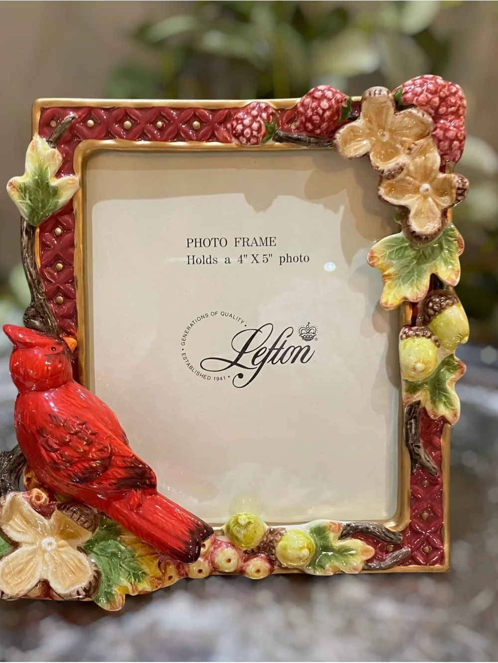 Vintage Lefton Porcelain Red Cardinal Bird Easel Picture Frame 4 x 5 Photo